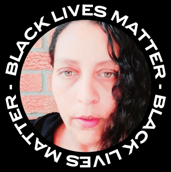 Meet your Posher, Angela - Picture 1 of 7